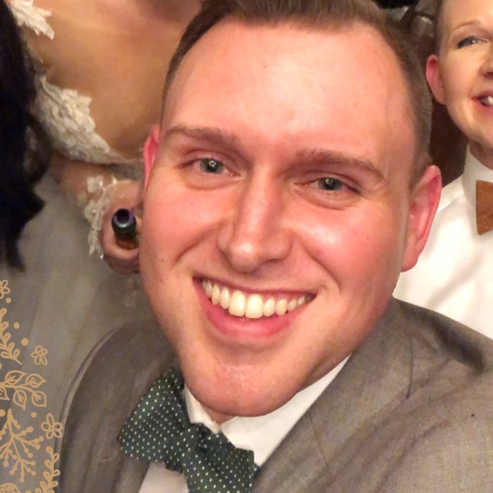 Meet your Posher, Dustin